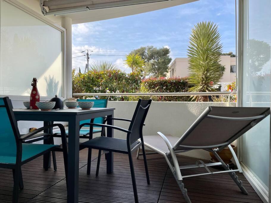 21 - Tres Agreable Rdc Avec Terrasse Et Parking Apartment Бандол Екстериор снимка